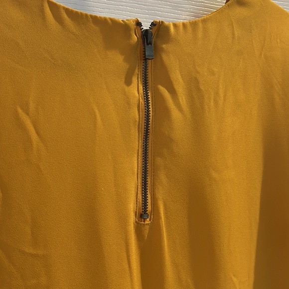 Forever 21 gold blouse - Picture 3 of 4